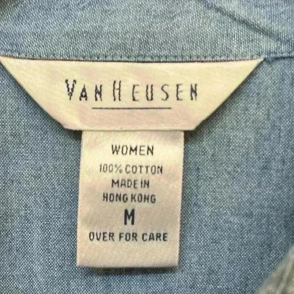 Grandma Cottage Core Van Heusen button down - Picture 5 of 5